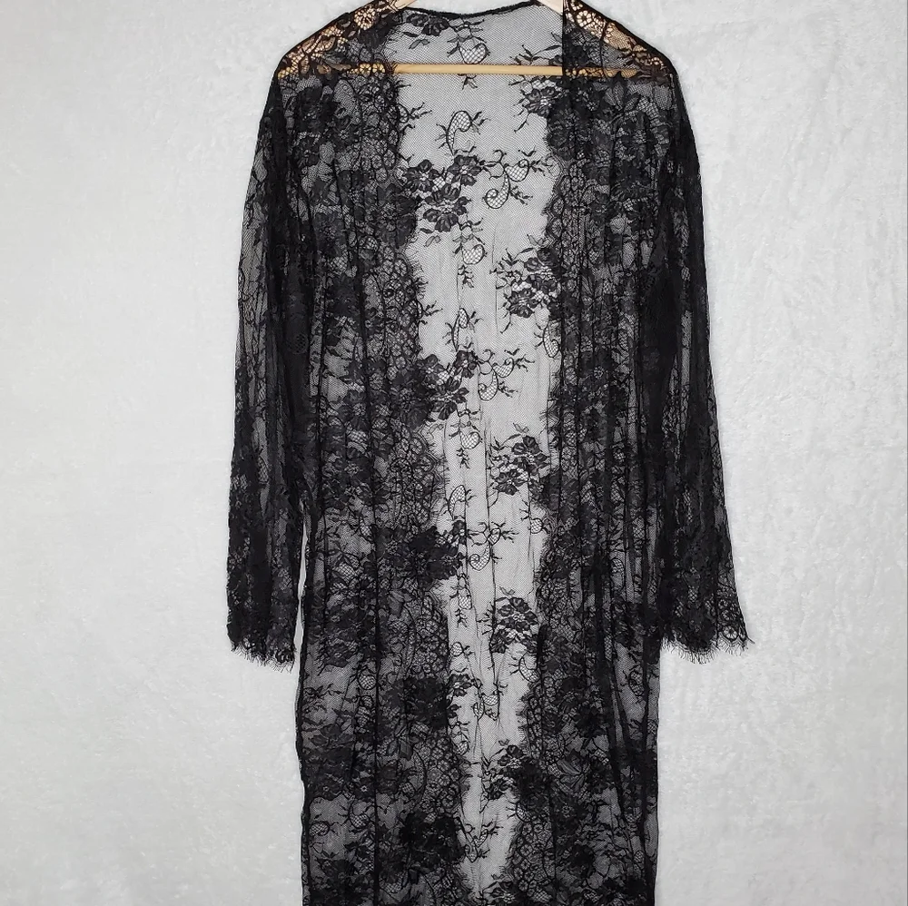 Elegant Black Lace Swim Cover-Up - Picture 4 of 16